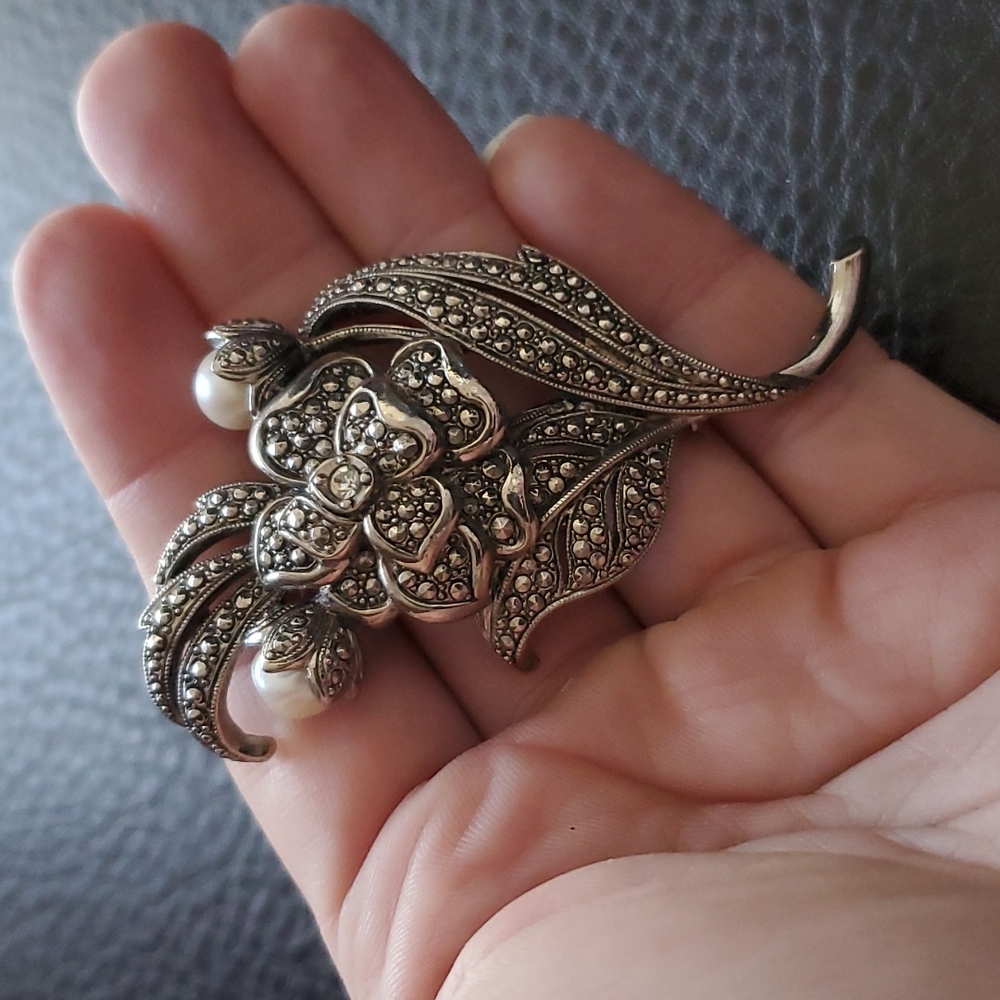 Vtg Kenneth Jay Lane For Avon Brooch - image 3